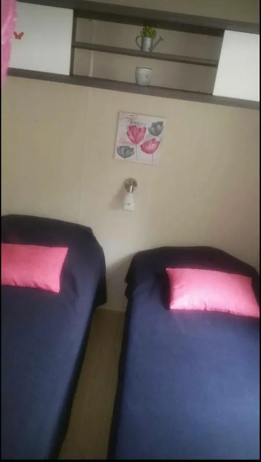 Mobil Home Bungalow 6 Personnes Villeneuve Loubet Plage Marina Baie Des Anges 0*, Villeneuve-Loubet